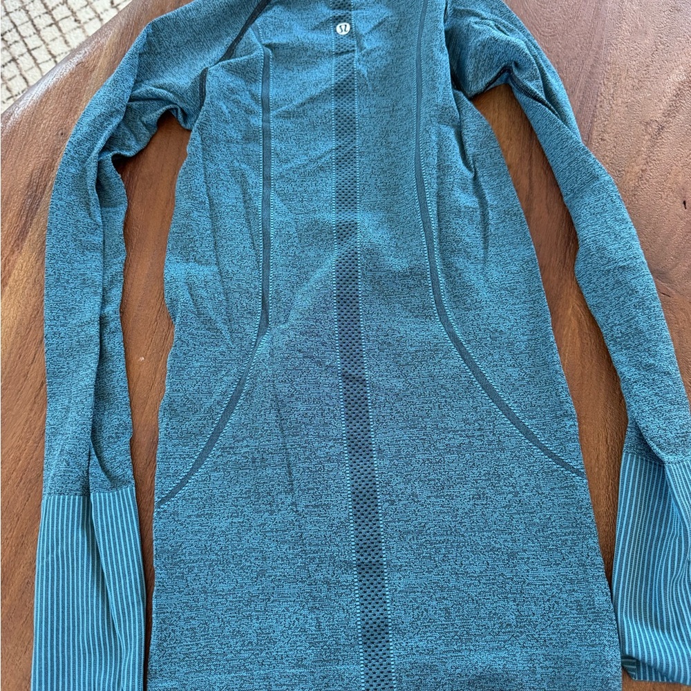 Lululemon - Picture 4 of 4